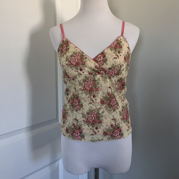 A'GACI TOO Tops - Pink floral lace top